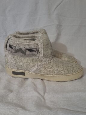 WESENJAK Virgin Wool Slippers Womens Size EU 38 (US 7/8)